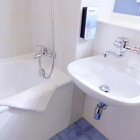 Campanile Strasbourg - Illkirch ホテル 2*