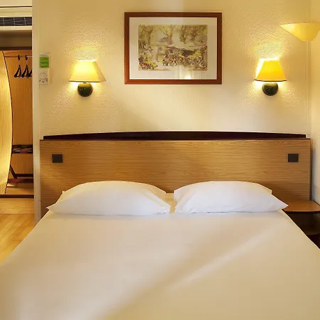 ホテル Campanile Strasbourg - Illkirch ガイスポルスハイム