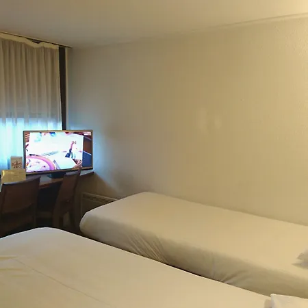 Campanile Strasbourg - Illkirch 2* ガイスポルスハイム