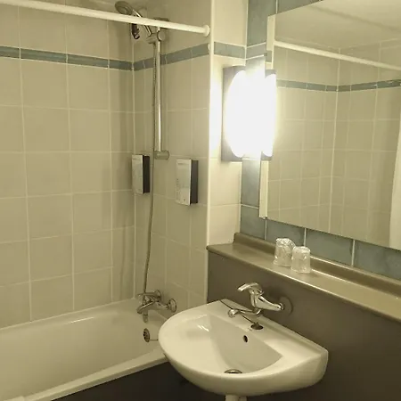 Campanile Strasbourg - Illkirch 2* ガイスポルスハイム