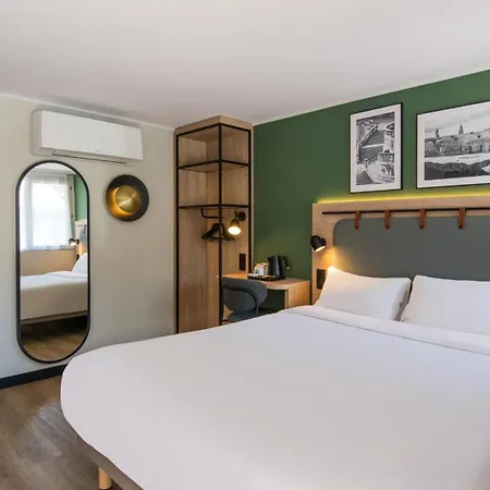 ホテル Campanile Nature - Strasbourg Sud 3*
